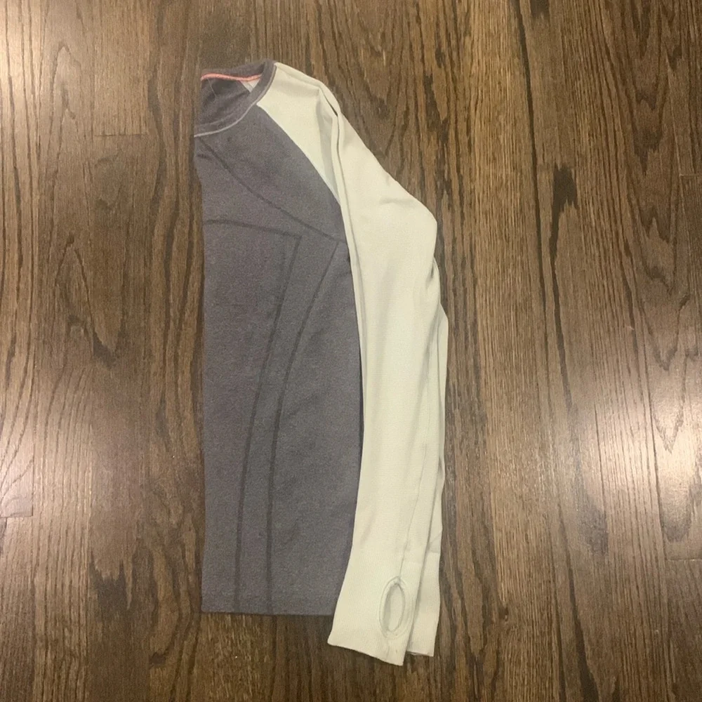 Girls long sleeve Ivivva top Tag with size missing. Appears to be a youth 12